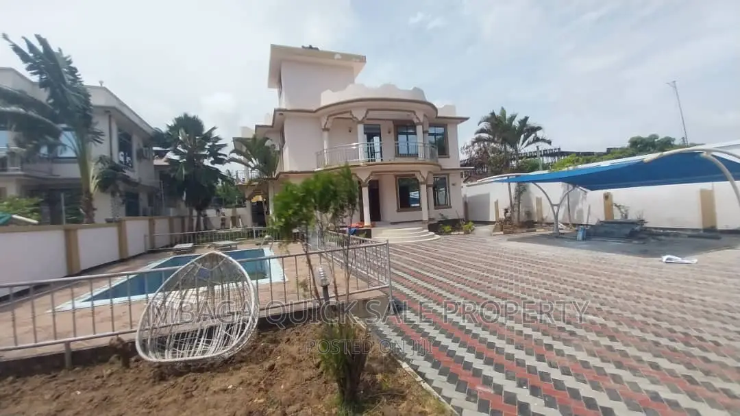 Furnished 4bdrm House in Mbezi Beach Rain Bow for rent in Mbezi Beach
