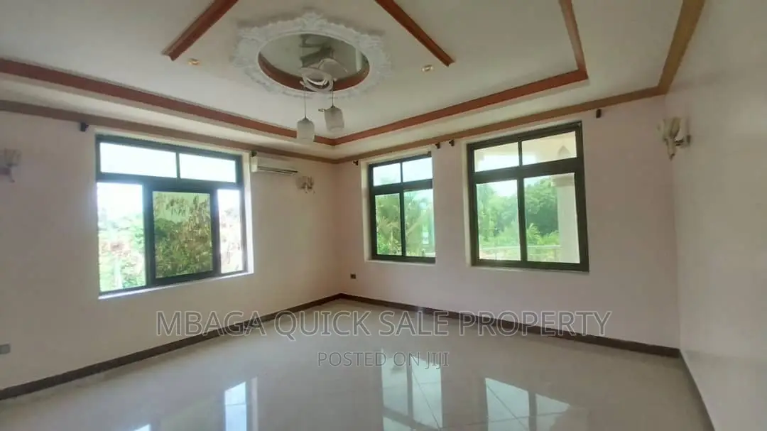 Furnished 4bdrm House in Mbezi Beach Rain Bow for rent in Mbezi Beach