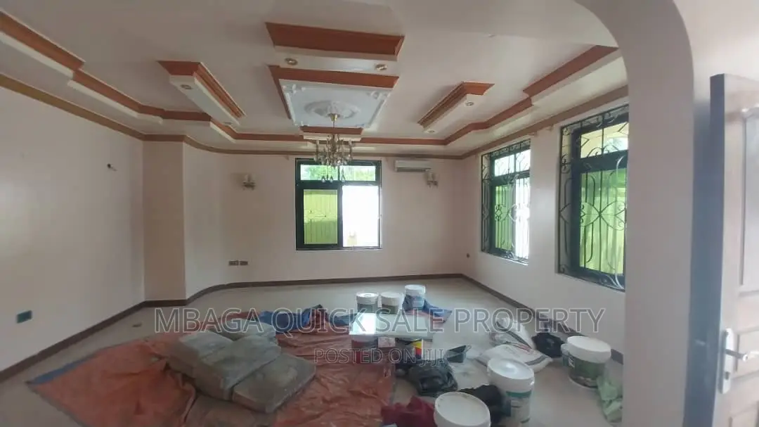Furnished 4bdrm House in Mbezi Beach Rain Bow for rent in Mbezi Beach