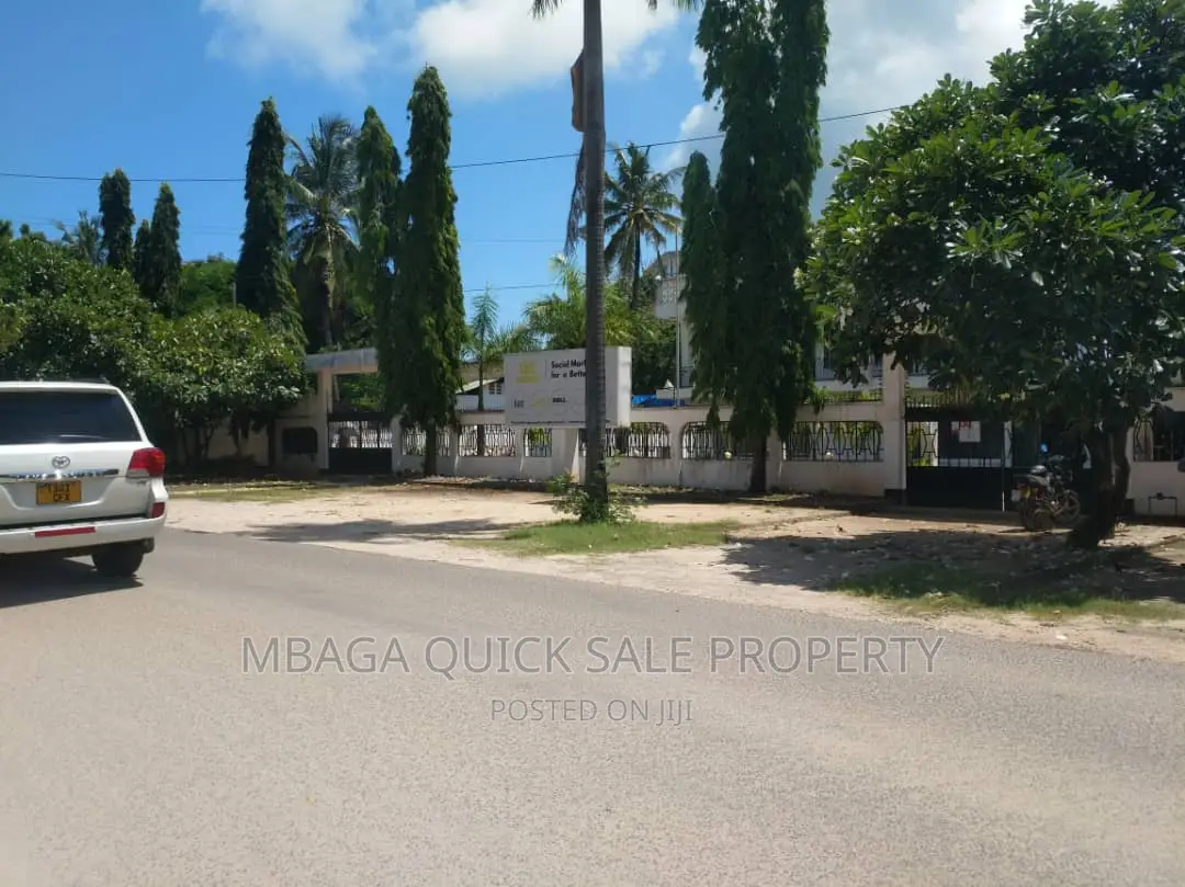 10bdrm House in Masaki for rent in Masaki