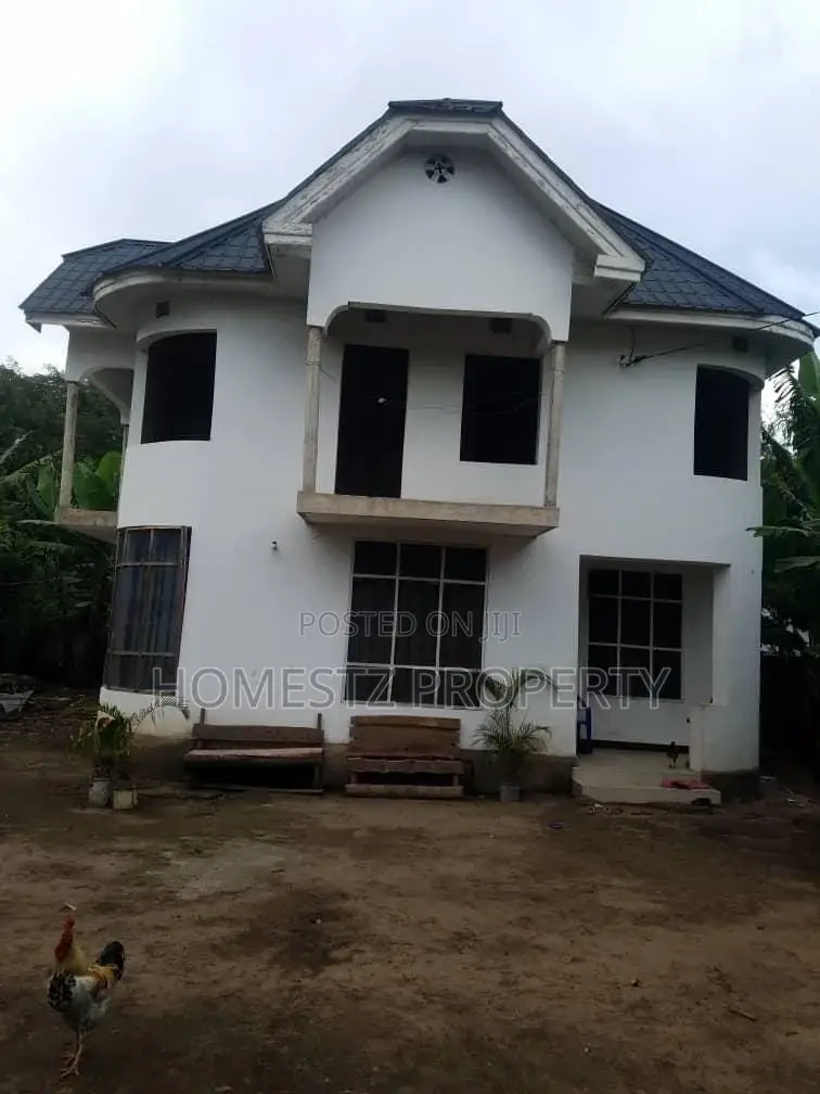 4bdrm House in Usa River  Momela, Arusha for sale in Arusha
