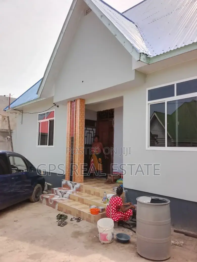3bdrm House in Kisemvule, Ilala for sale in Ilala