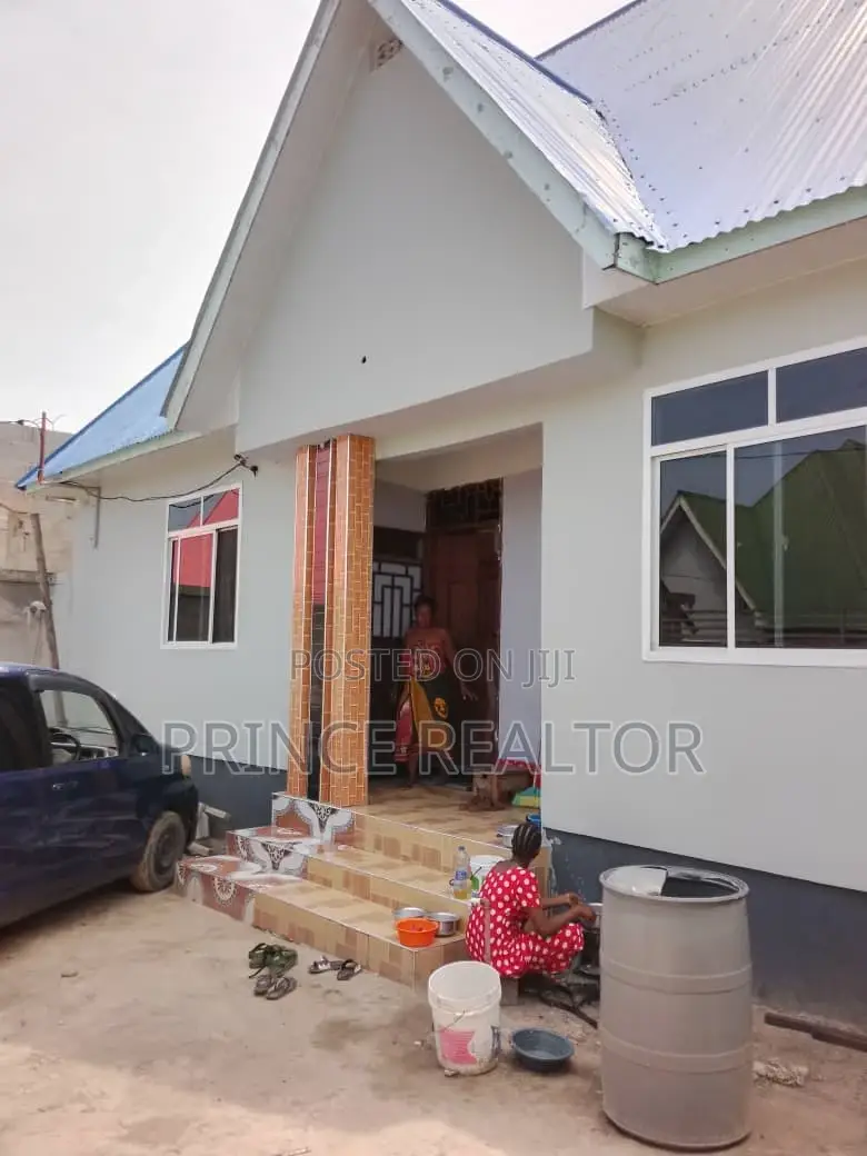 3bdrm House in Kisemvule, Ilala for sale in Ilala