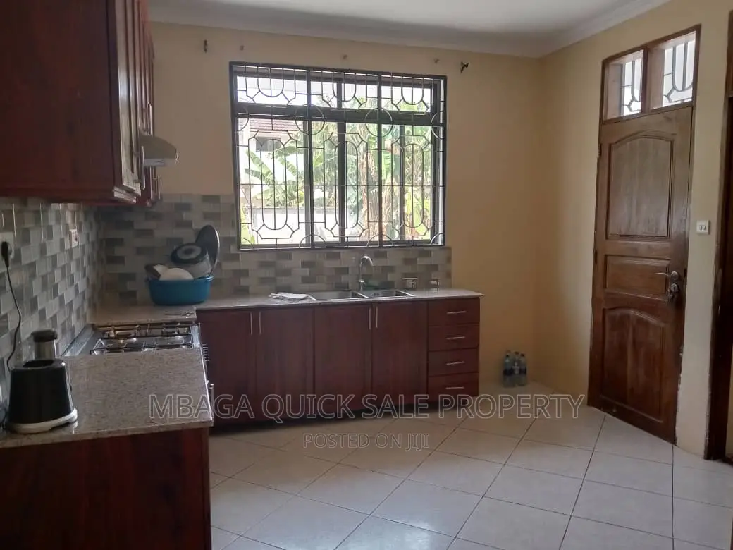 4bdrm House in Tegeta Masaiti, Bunju for rent in Bunju