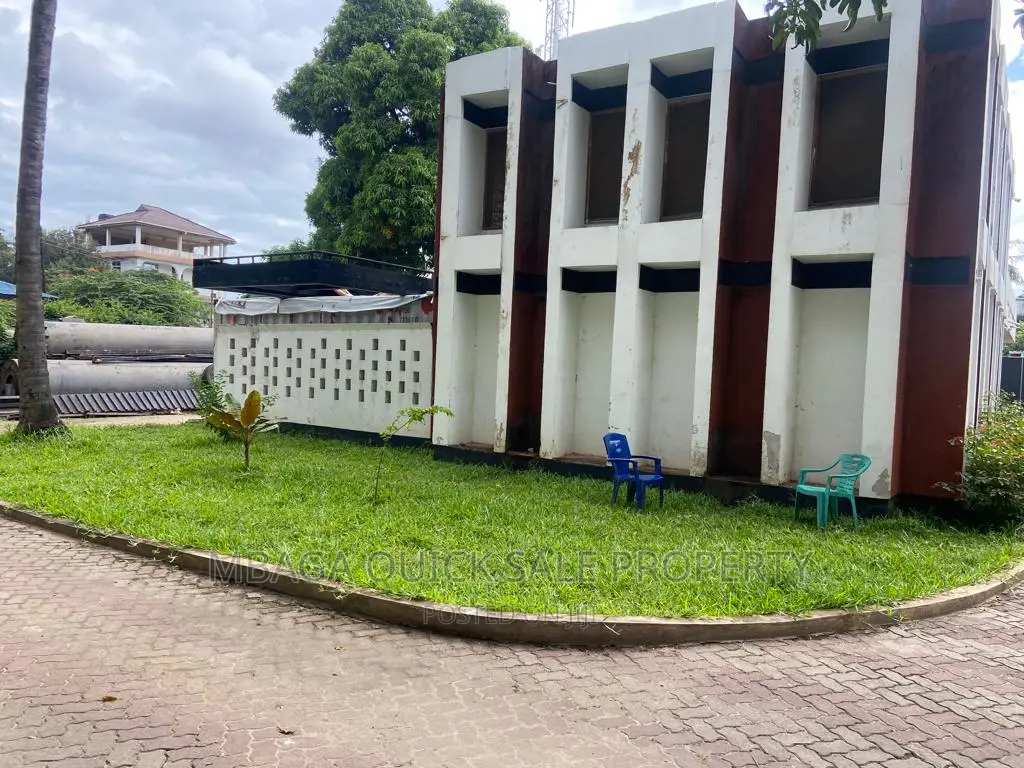 4bdrm House in Kinondoni for sale in Kinondoni