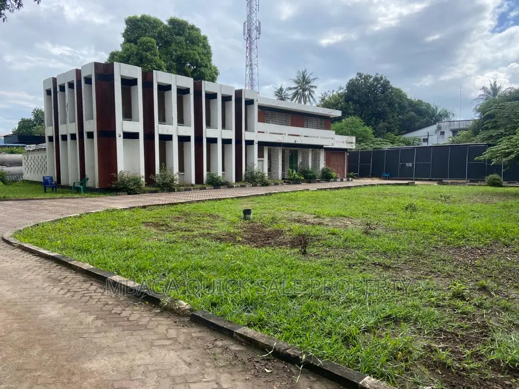 4bdrm House in Kinondoni for sale in Kinondoni