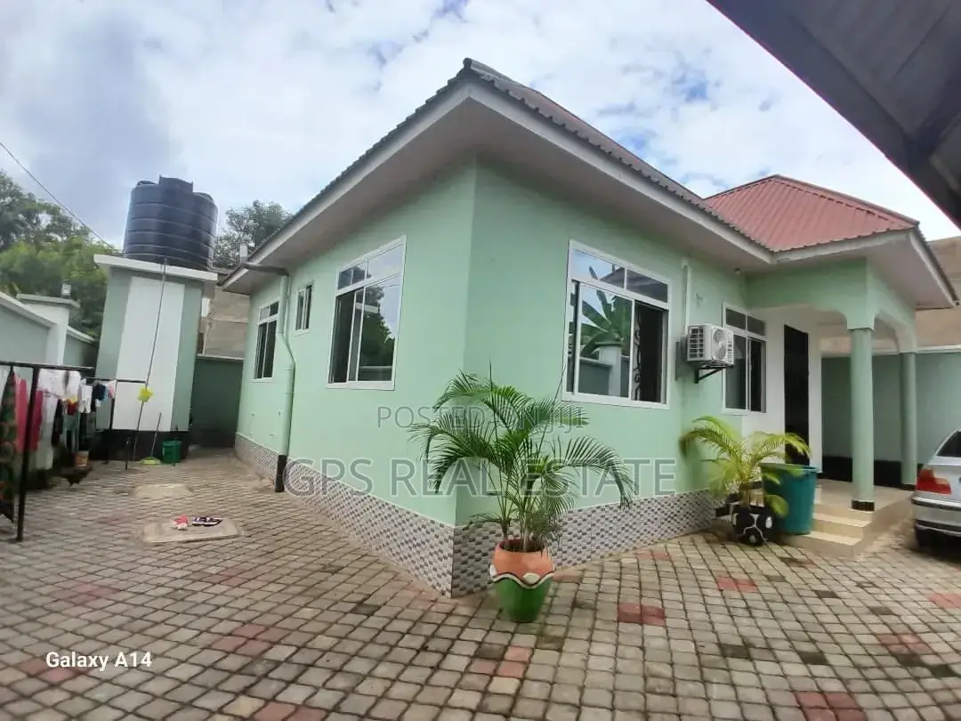 3bdrm House in Mbezi Msumi, Kinondoni for sale in Kinondoni