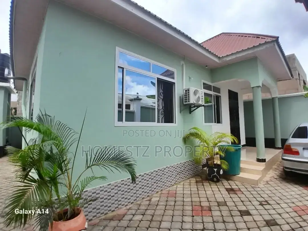 3bdrm House in Mbezi Msumi, Kinondoni for sale in Kinondoni
