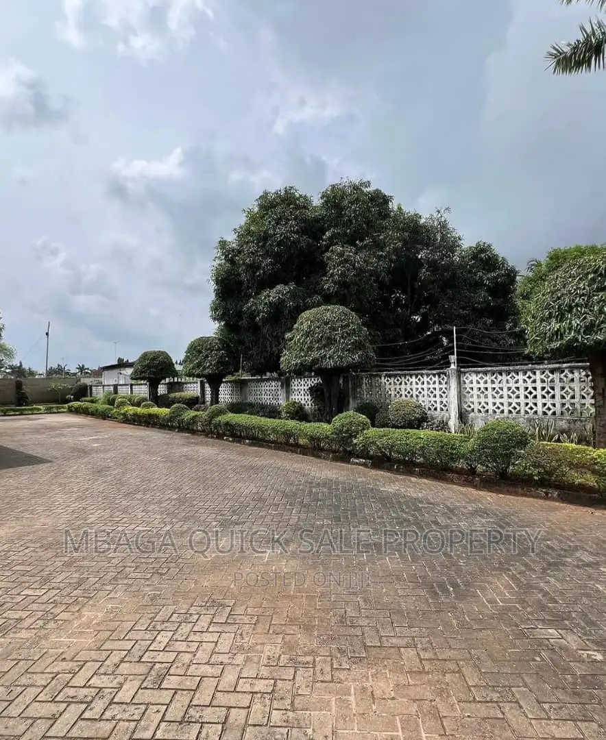 4bdrm Bungalow in Mbez Beach for rent in Mbezi Beach