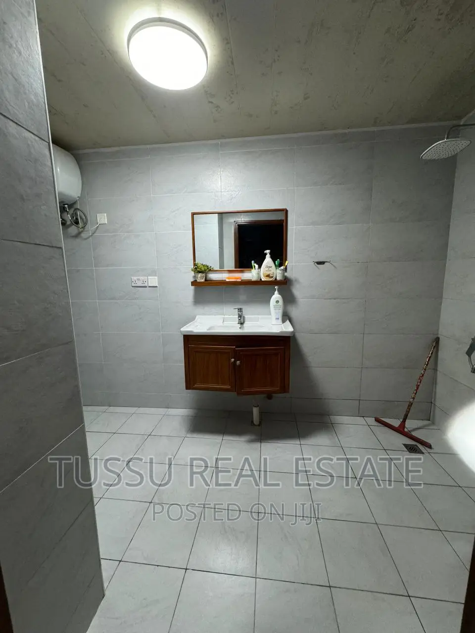 Furnished 4bdrm Apartment in Mikochen Kwa Warioba, Kinondoni for sale in Kinondoni