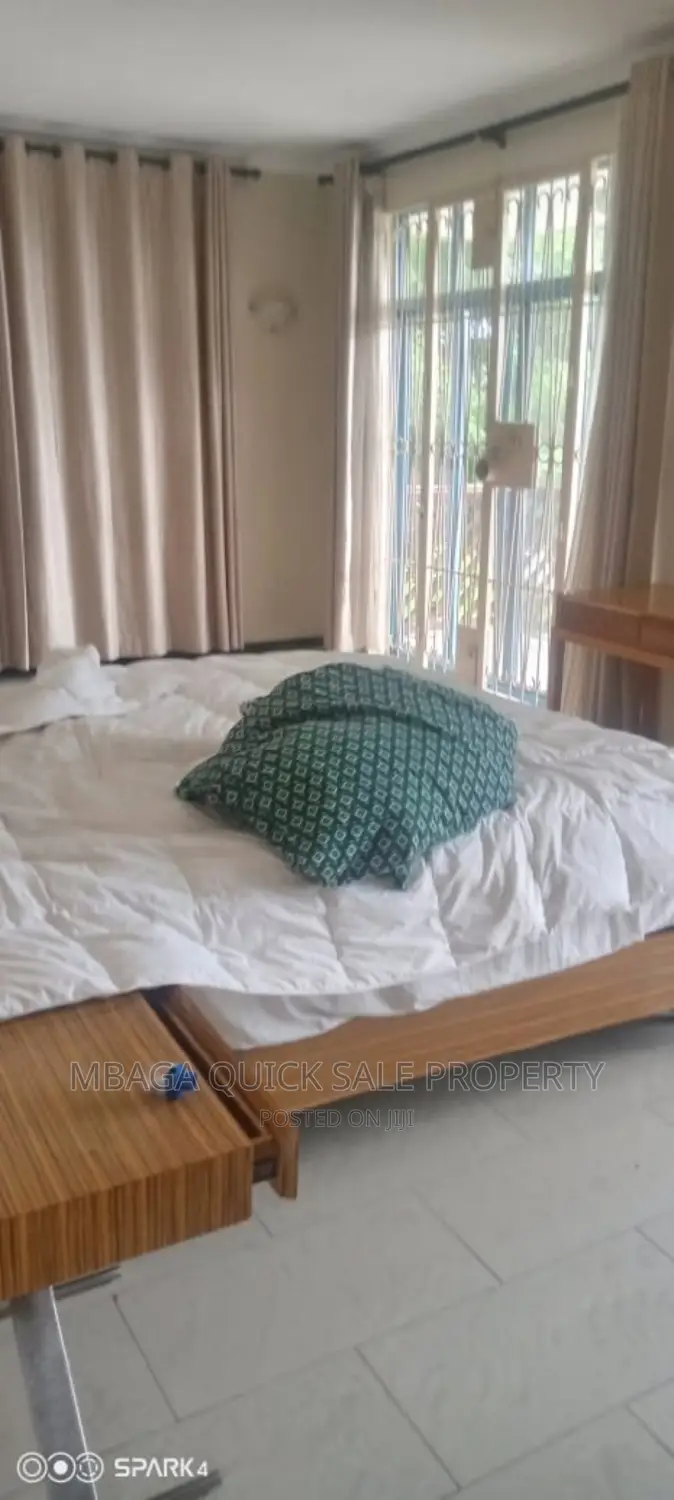 Furnished 3bdrm Villa in Masaki for rent in Masaki