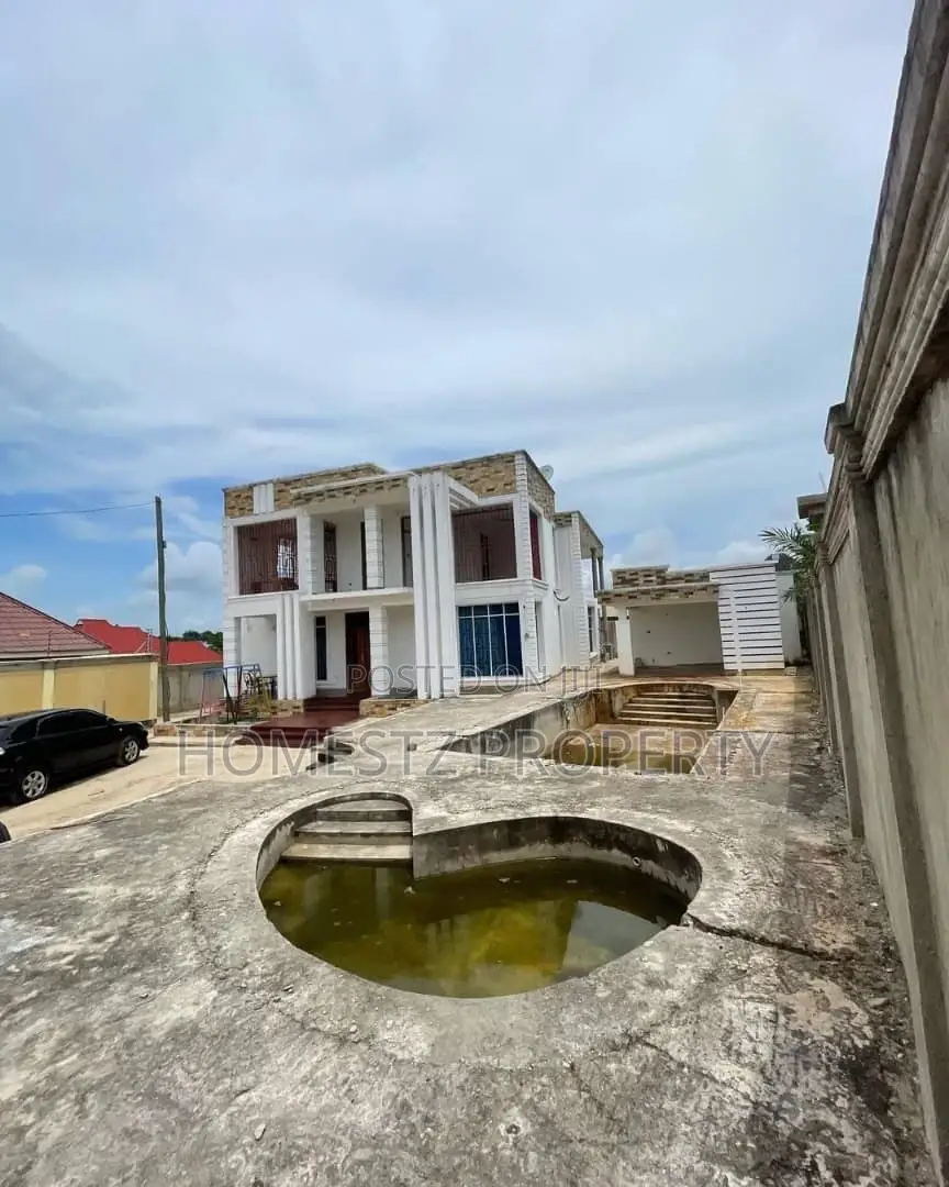5bdrm House in Kinyerezi, Kinondoni for sale in Kinondoni