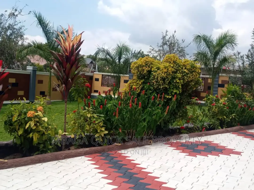 Furnished 5bdrm House in Madale, Goba for rent in Goba