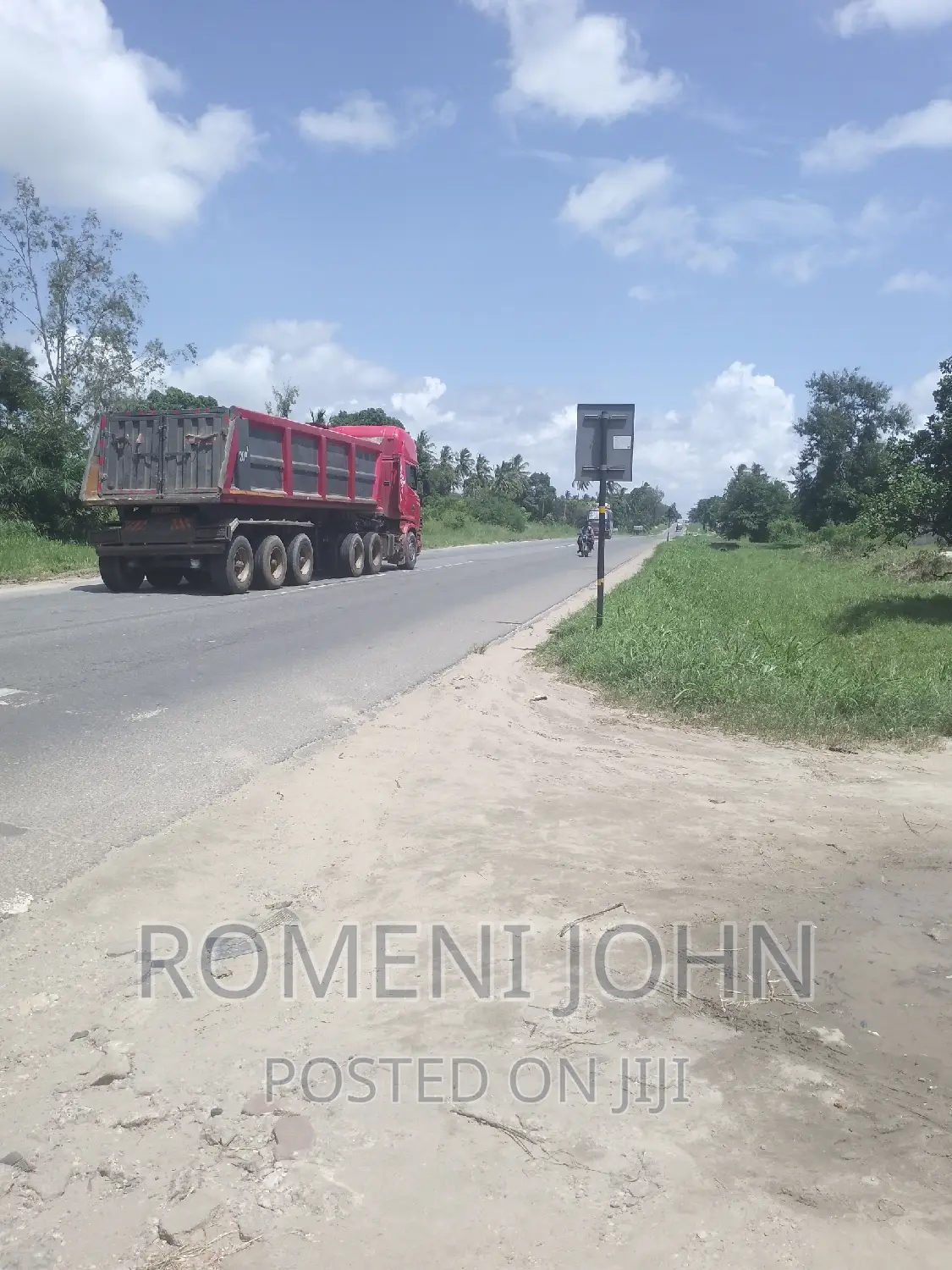 Eneo Hk 2 La Viwanda Na Biashara Lanauzwa Ml 400 Misugusugu. in Ukonga