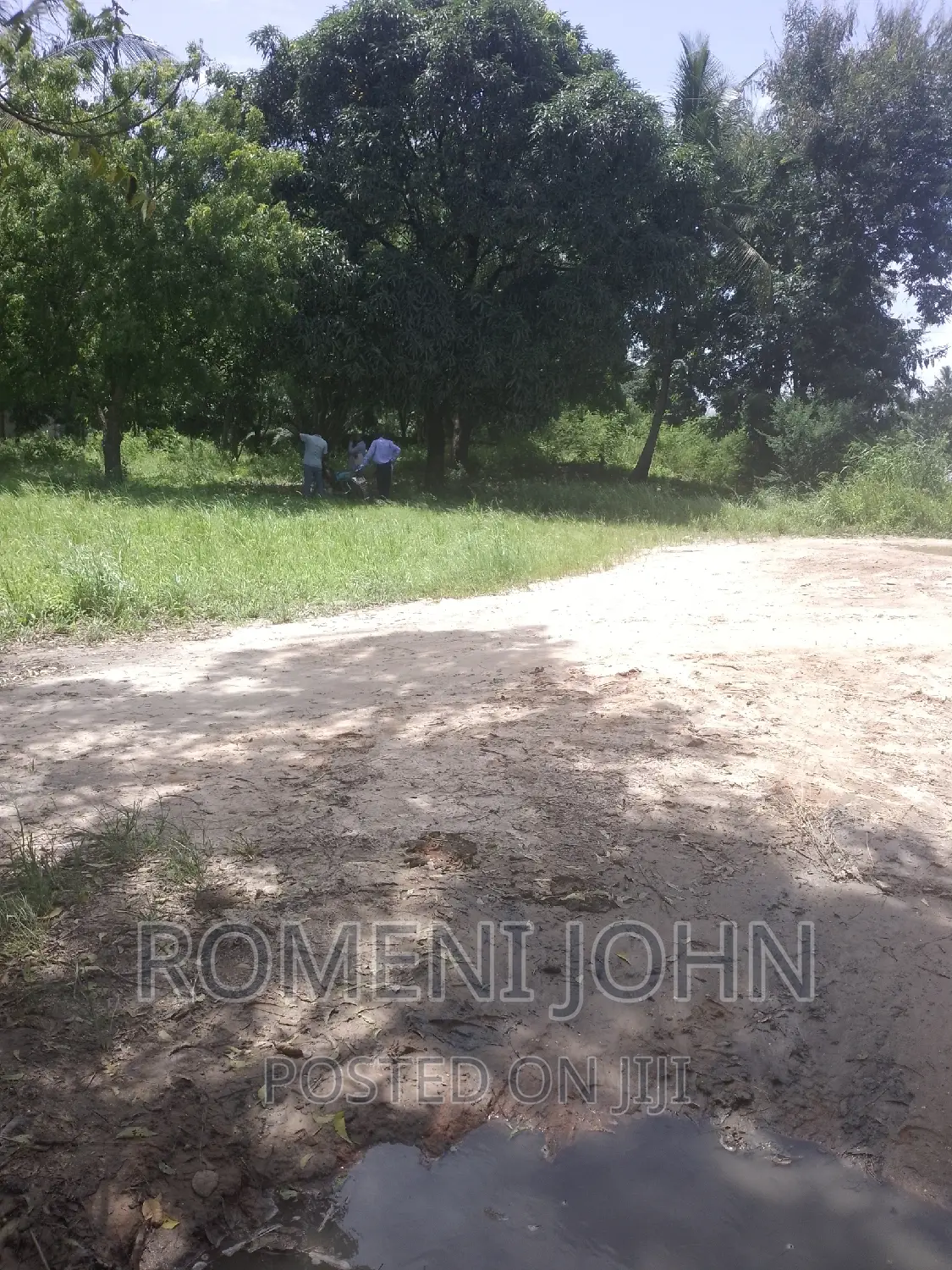 Eneo Hk 2 La Viwanda Na Biashara Lanauzwa Ml 400 Misugusugu. in Ukonga