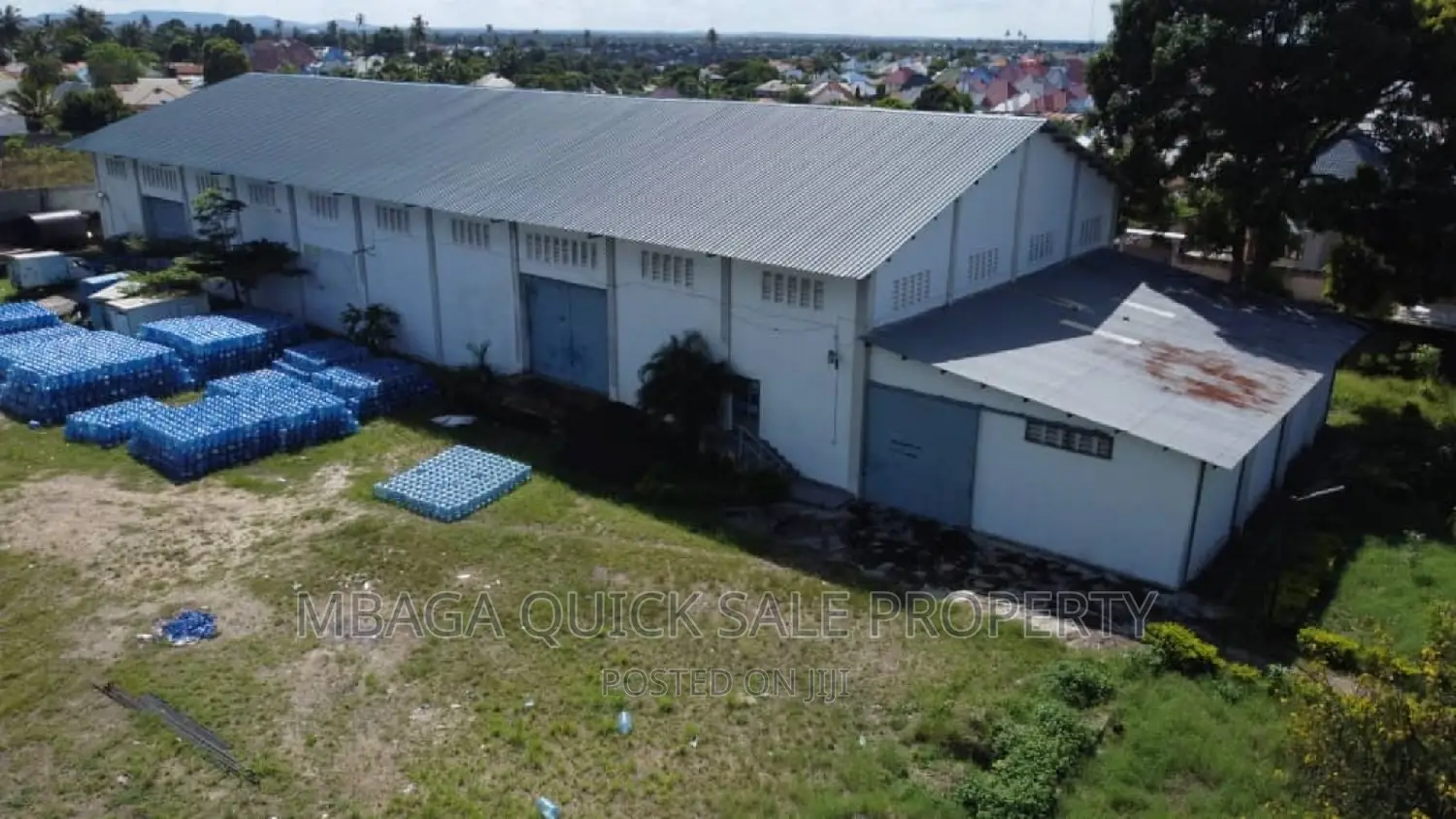 Warehouse /Godown 1000sqm for Sale at Mbagala Chamaz in Mbagala