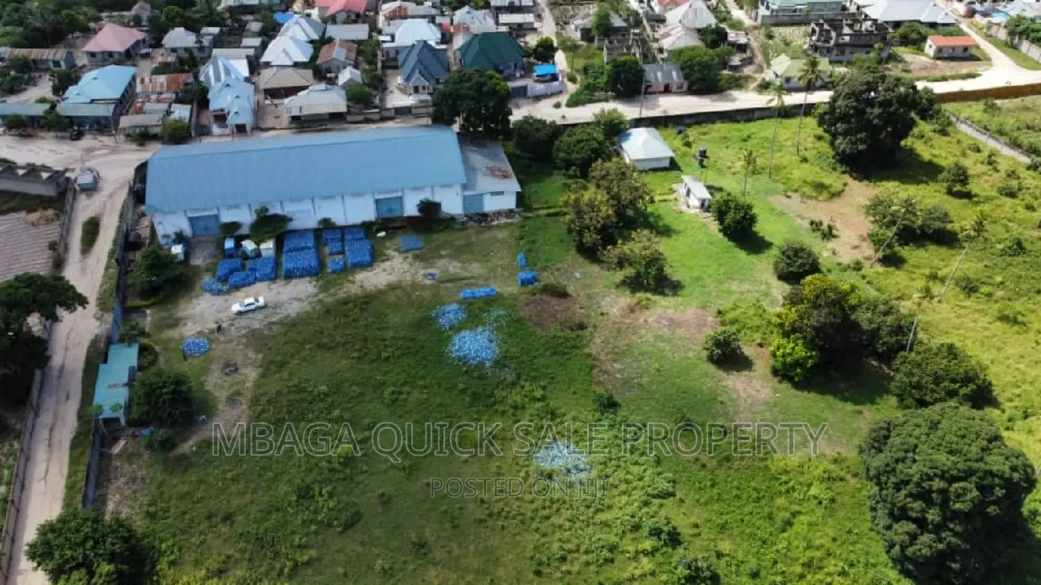 Warehouse /Godown 1000sqm for Sale at Mbagala Chamaz in Mbagala