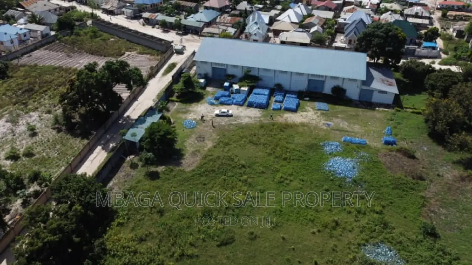 Warehouse /Godown 1000sqm for Sale at Mbagala Chamaz in Mbagala