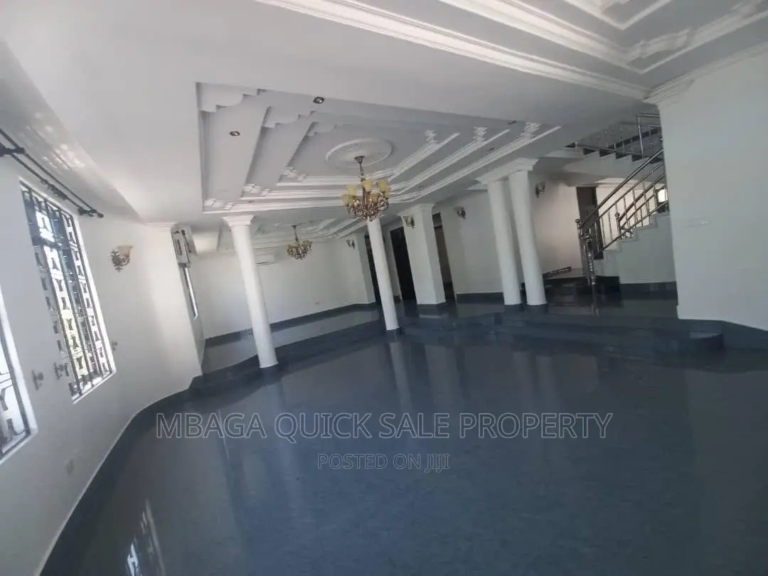 5bdrm House in Masaki for sale in Masaki