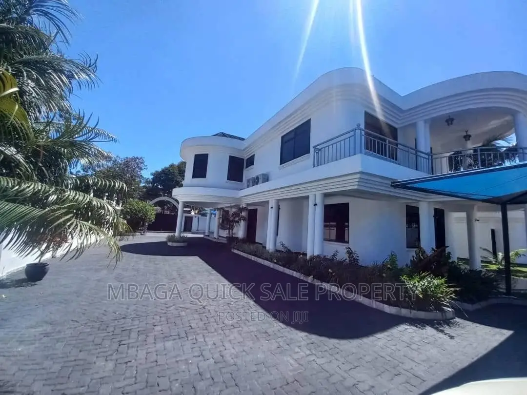 5bdrm House in Masaki for sale in Masaki