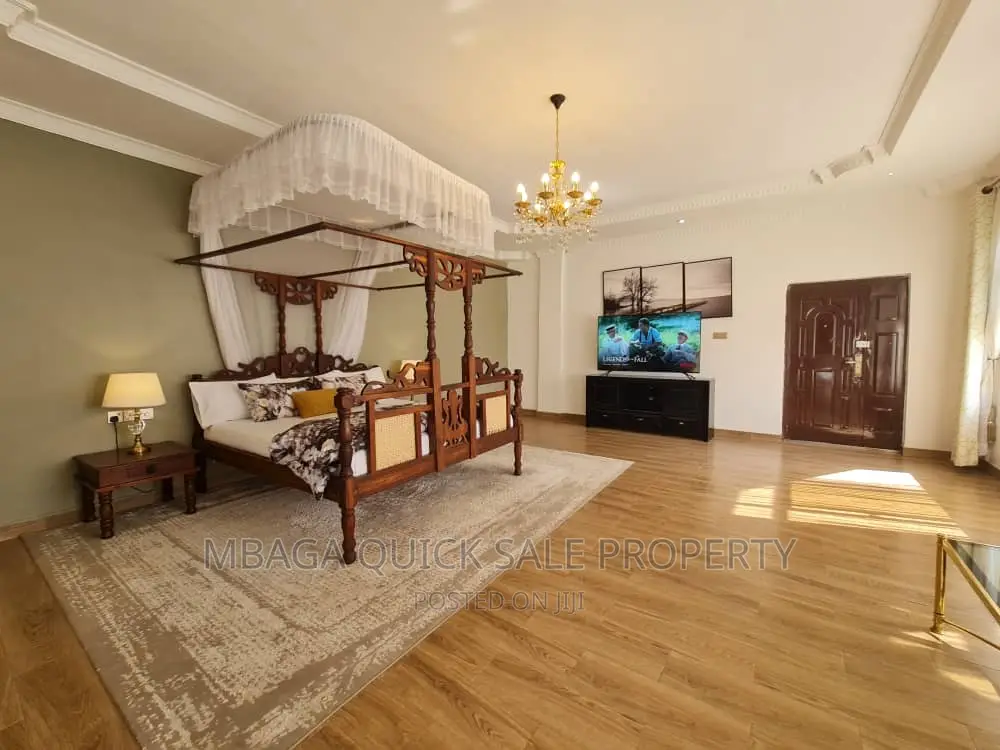 Furnished 7bdrm House in Njiro  Block C for sale in Njiro