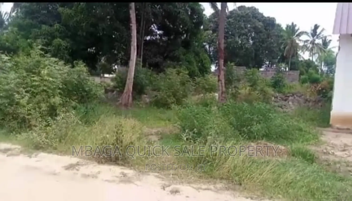 Plot for Sale at Kigamboni Kisota 1612sqm TSH 160mil in Kigamboni