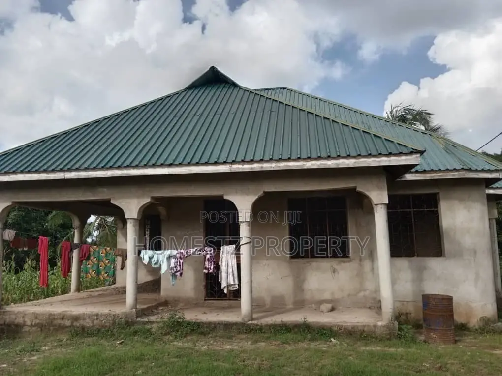 3bdrm House in Malamba Mawili, Kinondoni for sale in Kinondoni