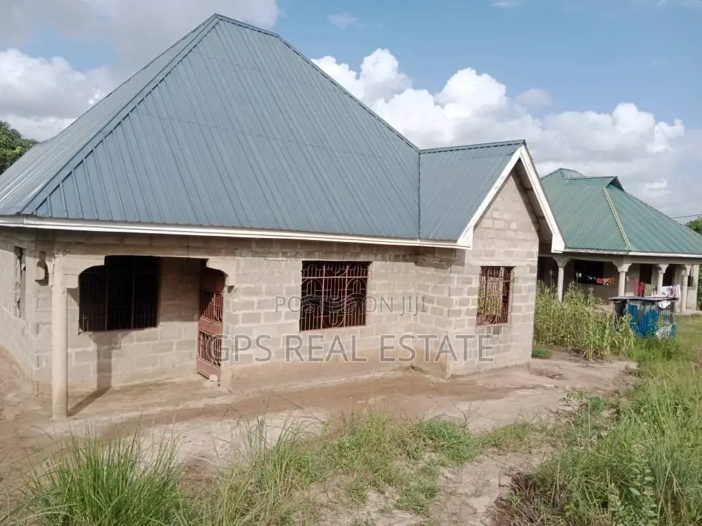 3bdrm House in Malamba Mawili, Kinondoni for sale in Kinondoni