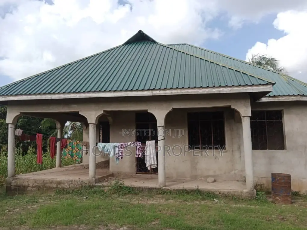 3bdrm House in Malamba Mawili, Kinondoni for sale in Kinondoni