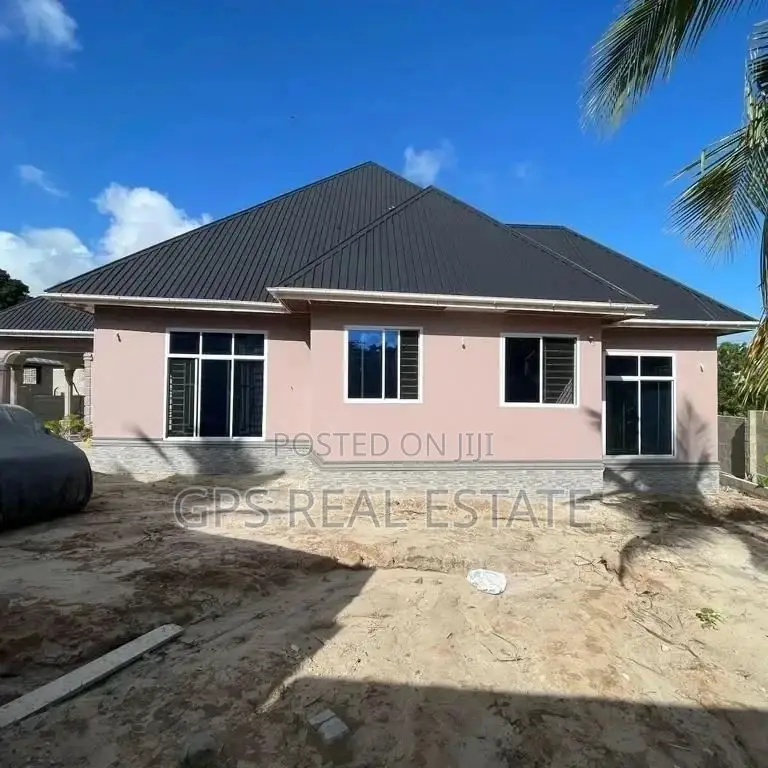 4bdrm House in Tegeta Wazo, Kinondoni for sale in Kinondoni