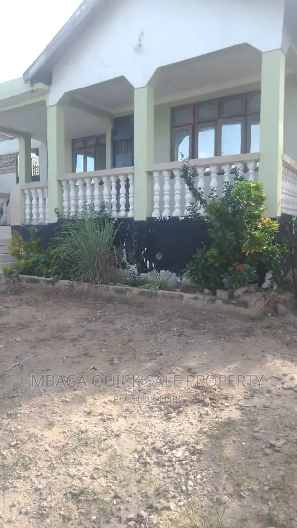 3bdrm House in Salasala, Mbezi for rent in Mbezi