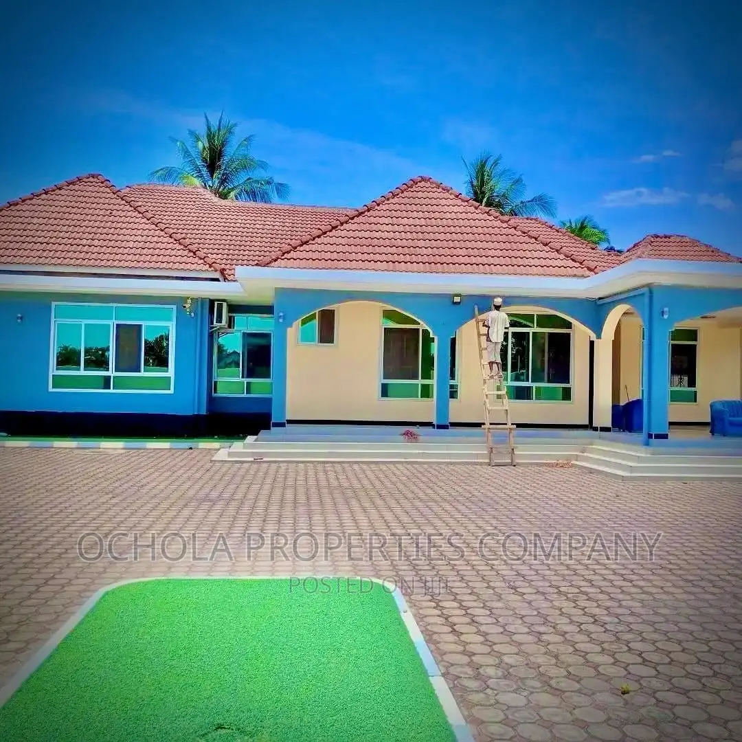 6bdrm House in Mbezi for sale in Mbezi