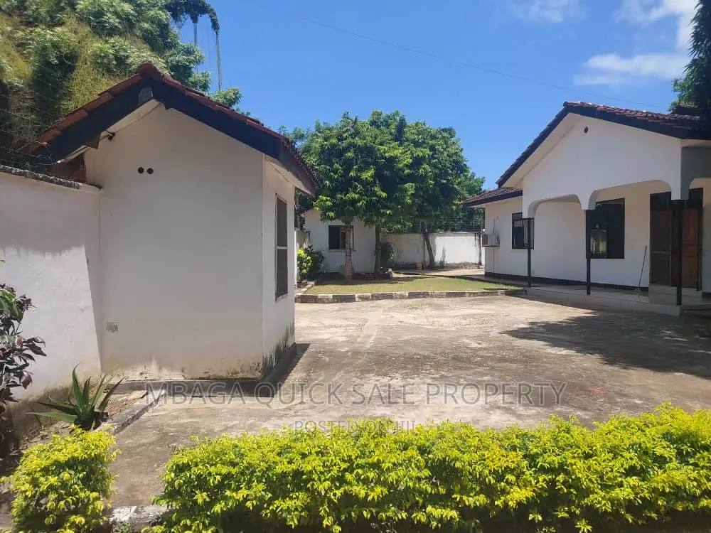 4bdrm House in Masaki for sale in Masaki
