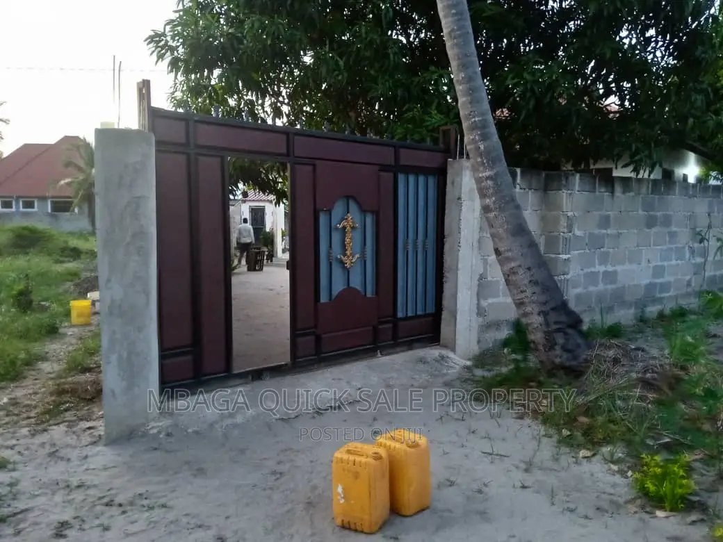 3bdrm House in Bagamoyo Kiromo for sale in Kiromo