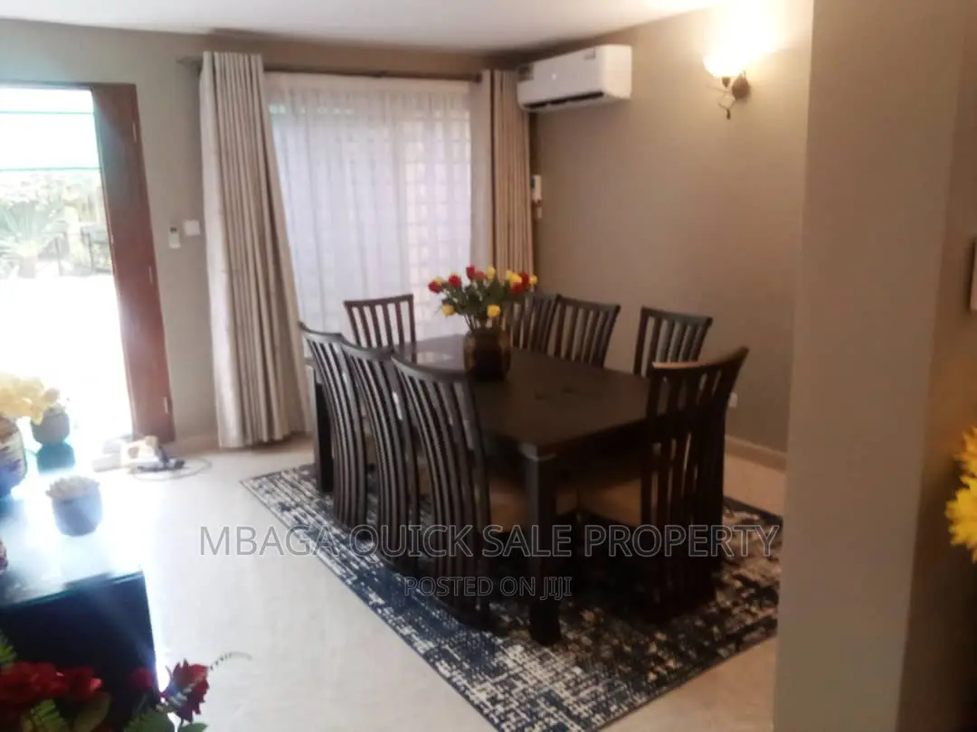 Furnished 3bdrm Villa in Oyster Bay  Near for rent in Oyster Bay