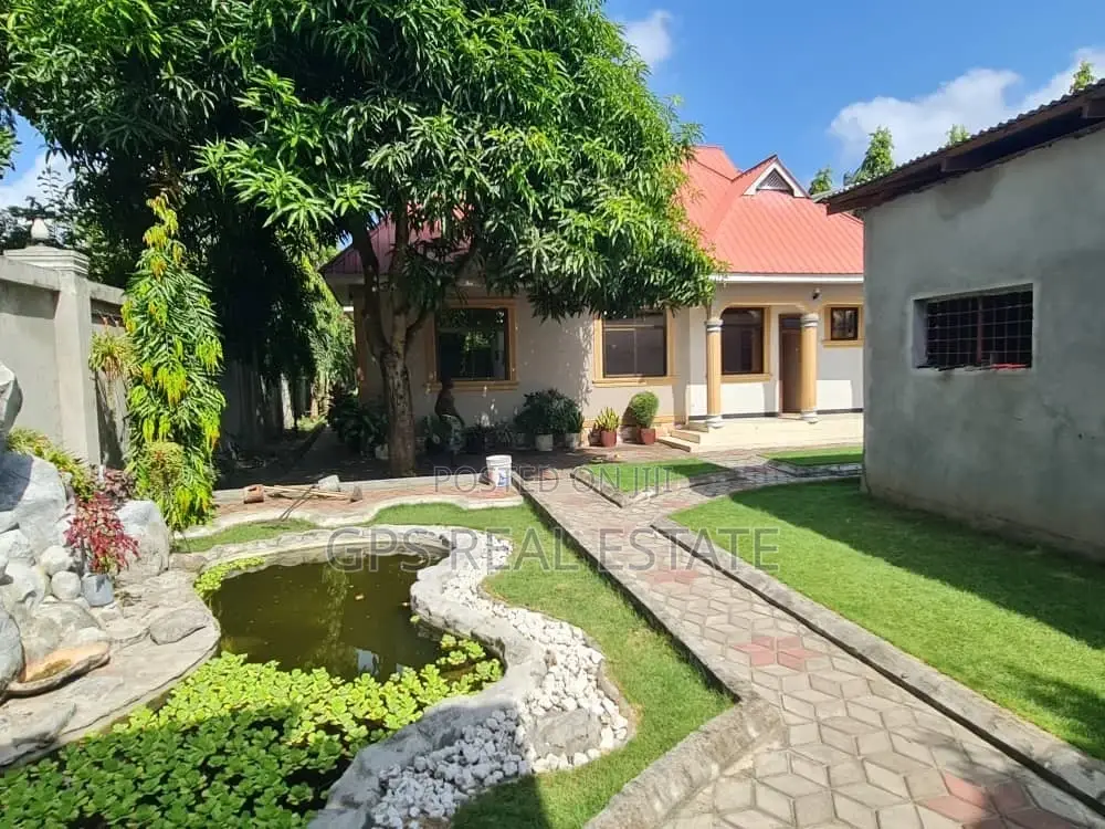 3bdrm House in Kisemvule, Ilala for sale in Ilala