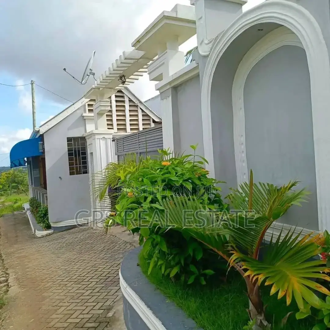 3bdrm House in Tegeta Wazo, Kinondoni for sale in Kinondoni