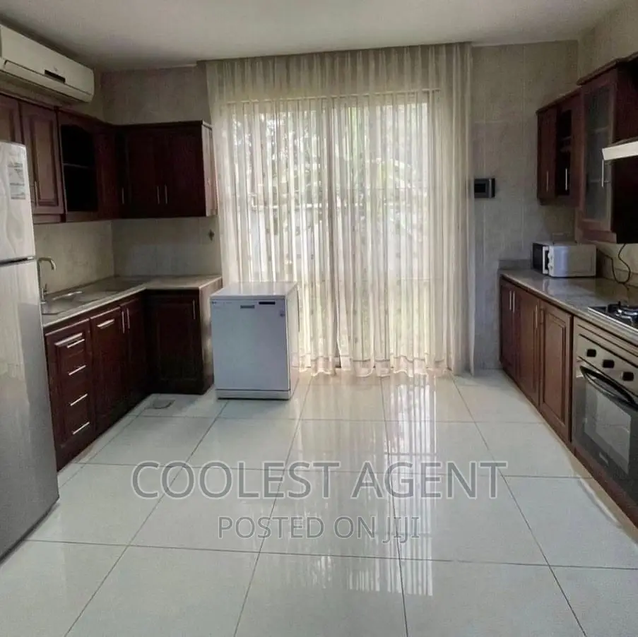 Furnished 4bdrm Villa in Oysterbay, Kinondoni for rent in Kinondoni
