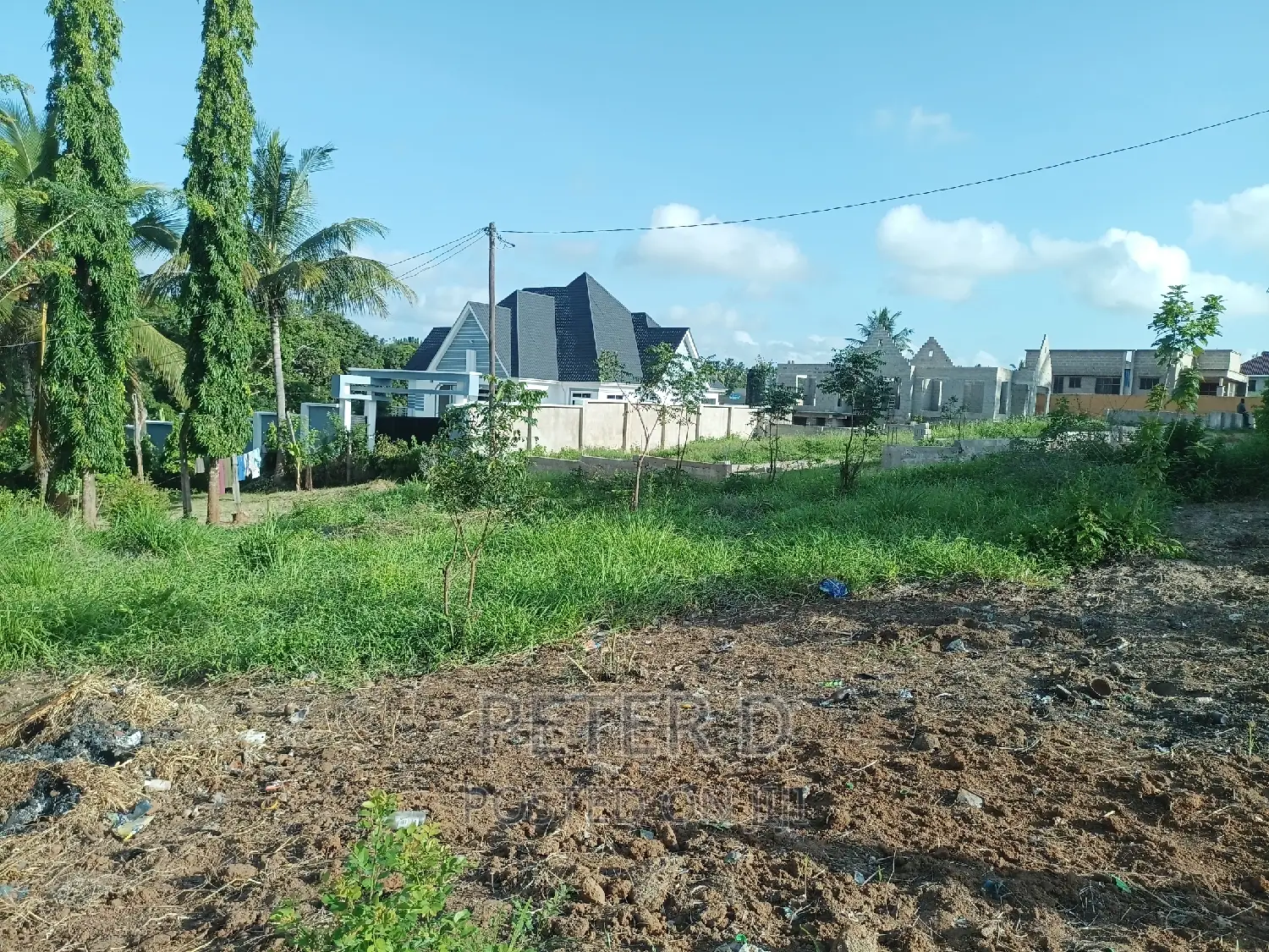 Kiwanja Karibu Na Barabara Kuu in Goba