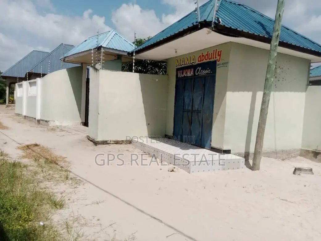 3bdrm House in Majohe Chuo Cha Rada, Ilala for sale in Ilala