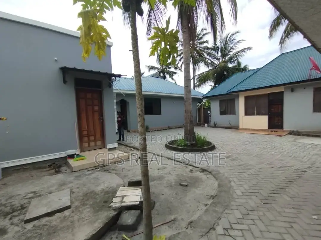 3bdrm Apartment in Kivule, Ilala for sale in Ilala