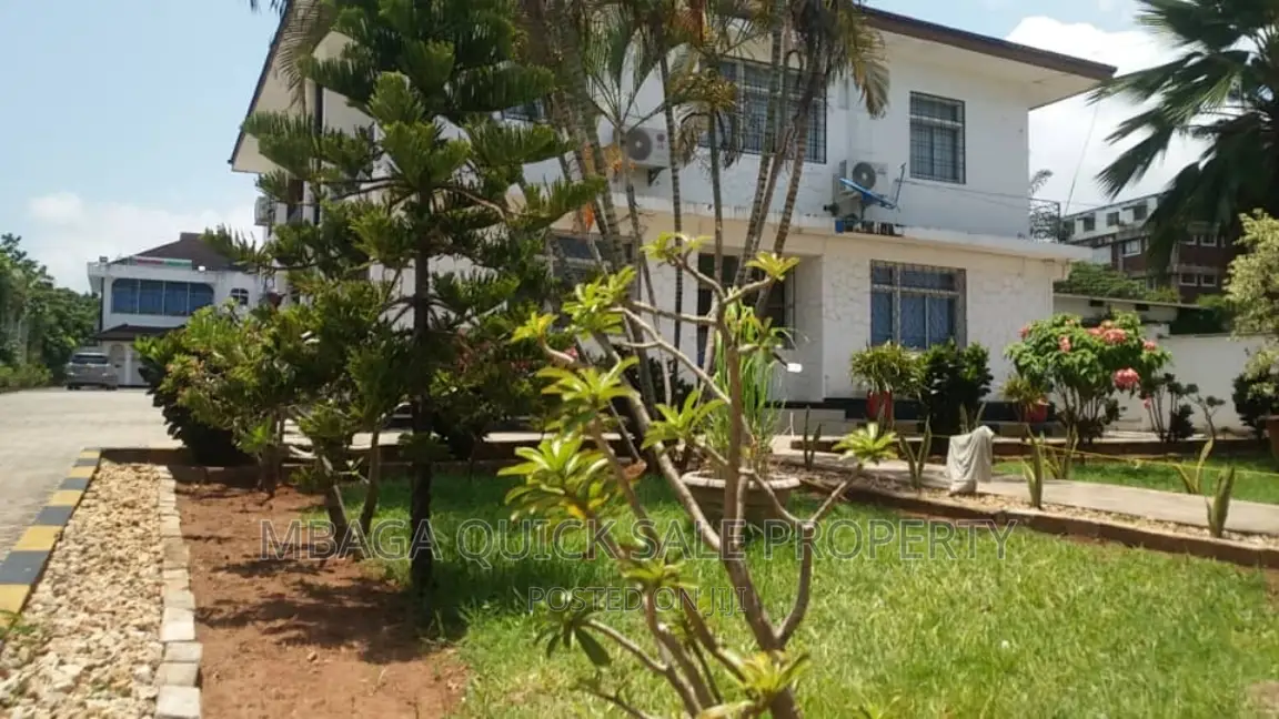12bdrm House in Mikocheni for rent in Mikocheni