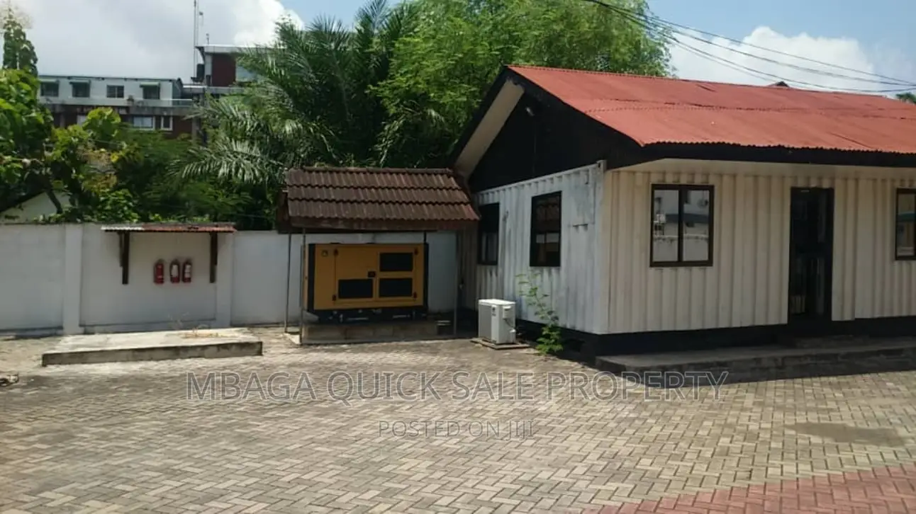 12bdrm House in Mikocheni for rent in Mikocheni