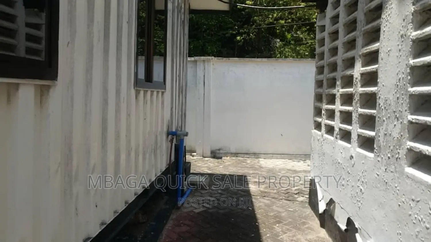 12bdrm House in Mikocheni for rent in Mikocheni