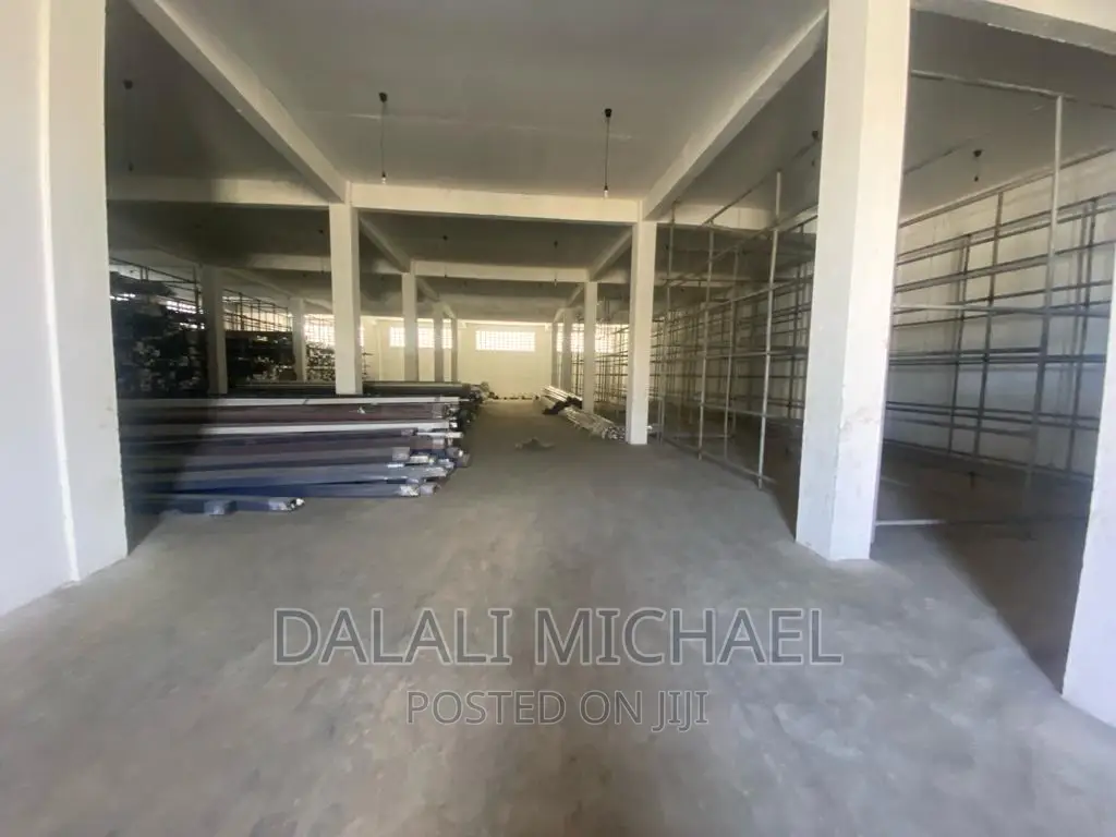 Godown for Rent Mandela Road in Tabata