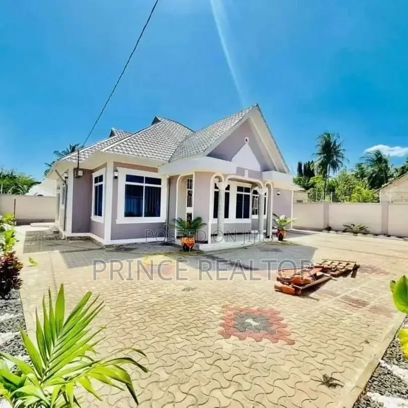 3bdrm House in Tegeta Wazo Kontena, Kinondoni for sale in Kinondoni