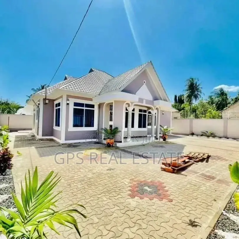 3bdrm House in Tegeta Wazo Kontena, Kinondoni for sale in Kinondoni
