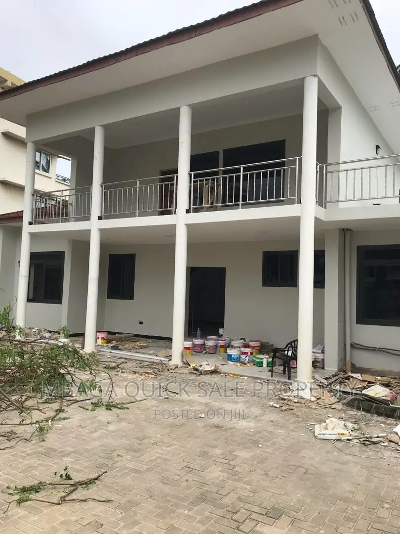 8bdrm House in Mikocheni for rent in Mikocheni