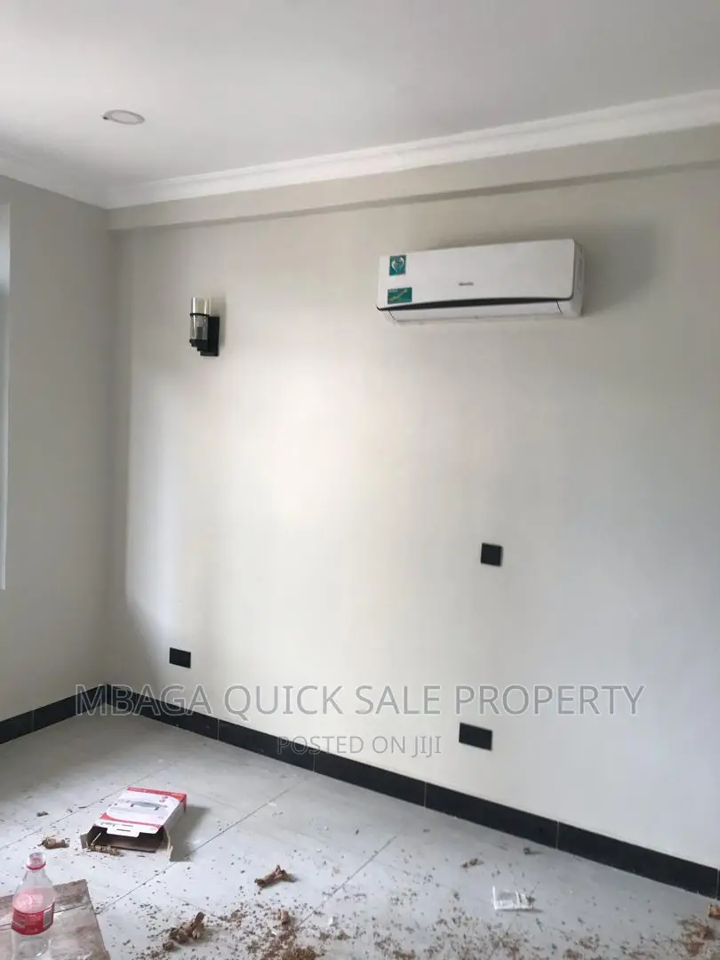 8bdrm House in Mikocheni for rent in Mikocheni