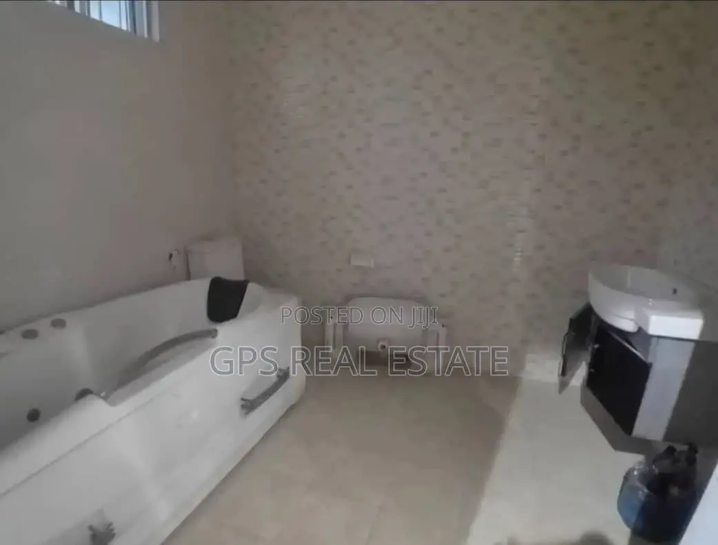 4bdrm House in Mbezi Beach Buyuni, Kinondoni for sale in Kinondoni